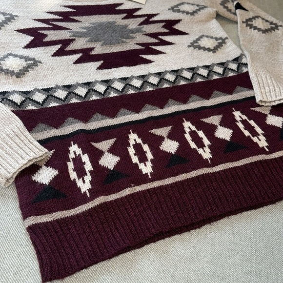 NWT AE Aztec Print Wool  Sweater - Picture 5 of 10